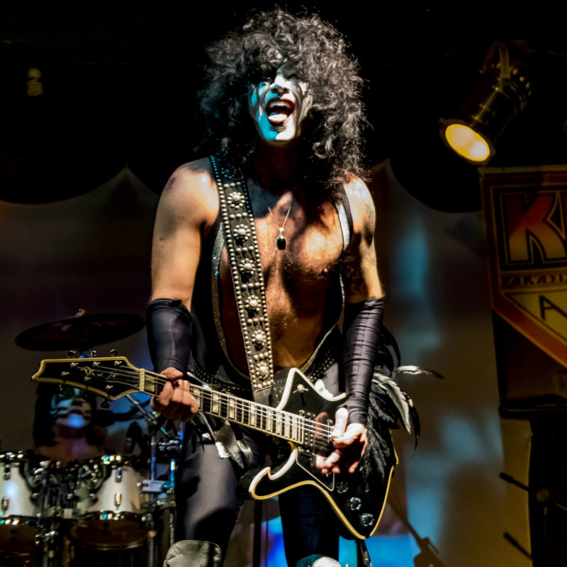 Banda ga&uacute;cha realiza tributos ao Kiss h&aacute; 25 anos em todo o pa&iacute;s. – Foto: Parasite Kiss/Divulga&ccedil;&atilde;o/ND+