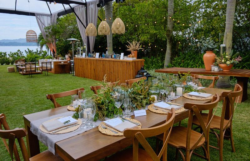 Menos ostentação e mais familiaridade, essa é a nova pegada que os noivos querem para os seus casamentos 