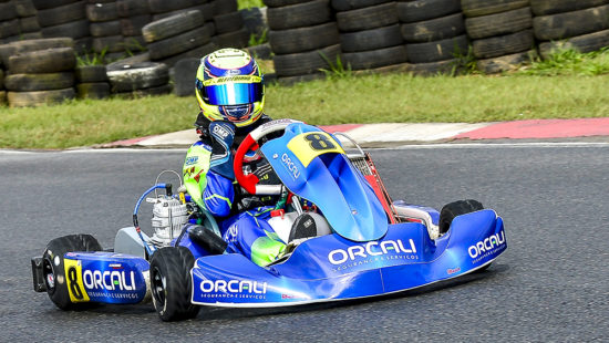 Acelere no Kartódromo de Évora! Kart de 270cc - 30 Min.