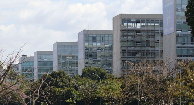 Jair Bolsonaro afirmou que poder&aacute; retornar com Minist&eacute;rios se for reeleito em outubro – Foto: F&Aacute;BIO RODRIGUES POZZEBOM/AG&Ecirc;NCIA BRASIL