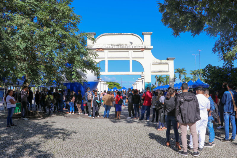 Job and course fair in Largo da Catedral, in the center of Florianópolis, visited by 20 companies – Photo: PMF/Disclosure/ND