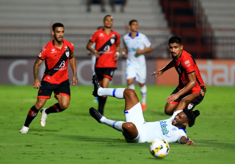 Atl&eacute;tico-GO 2 a 1 no Ava&iacute;; Le&atilde;o da Ilha chegou ao 5&ordm; jogo sem vit&oacute;rias&nbsp; – Foto: CARLOS COSTA/FUTURA PRESS/FUTURA PRESS/ESTAD&Atilde;O CONTE&Uacute;DO – Foto: ESTAD&Atilde;O CONTE&Uacute;DO/ND