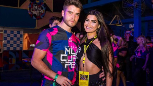 Marina Ferrari e o ent&atilde;o namorado Gabriel Roncatti fizeram sexo com Boca Rosa durante Farofa da Gkay – Foto: Reprodu&ccedil;&atilde;o Internet/Divulga&ccedil;&atilde;o