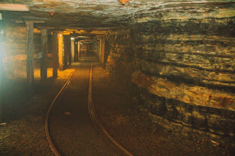 Parte interna da mina de visitação Octavio Fontana, em Criciúma