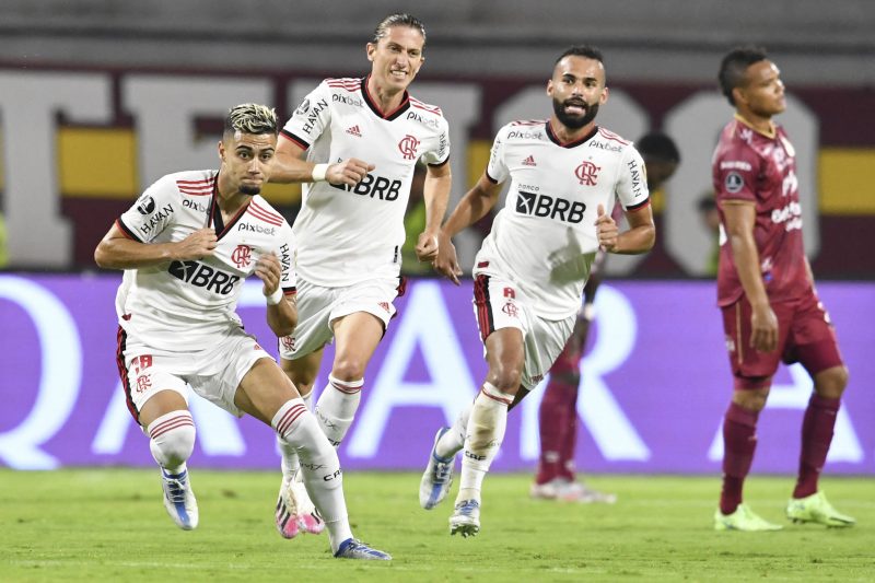 Andreas Pereira comemora o gol da vitória do Flamengo