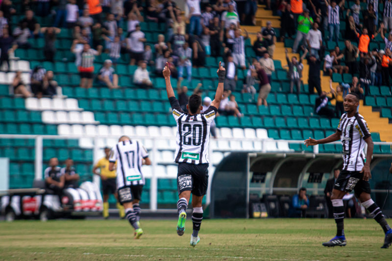 Figueirense vive bom momento às vesperas de completar 101 anos