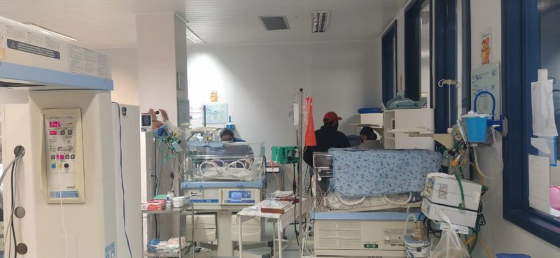 UTI neonatal está lotada e pacientes aguardam leitos – Foto: Felipe Kreush/ND