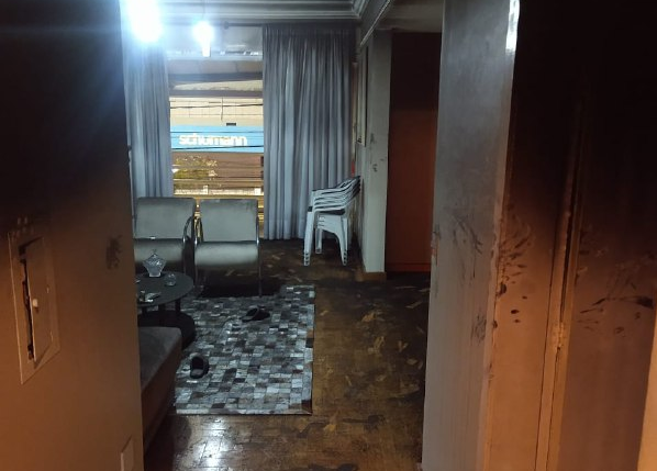 Casa após incêndio