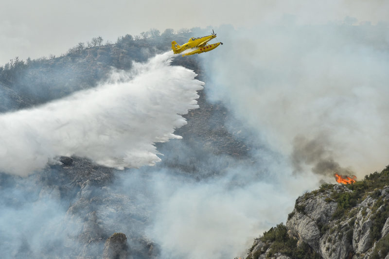 Incêndios florestais atingem a Espanha durante onda de calor que ultrapassa os 40°C &#8211; Foto: Pau Barrena/AFP