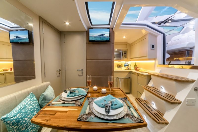 Embarca&ccedil;&atilde;o tem capacidade para pernoite de at&eacute; 4 pessoas – Foto: Rotas Comunica&ccedil;&atilde;o/Divulga&ccedil;&atilde;o/ND