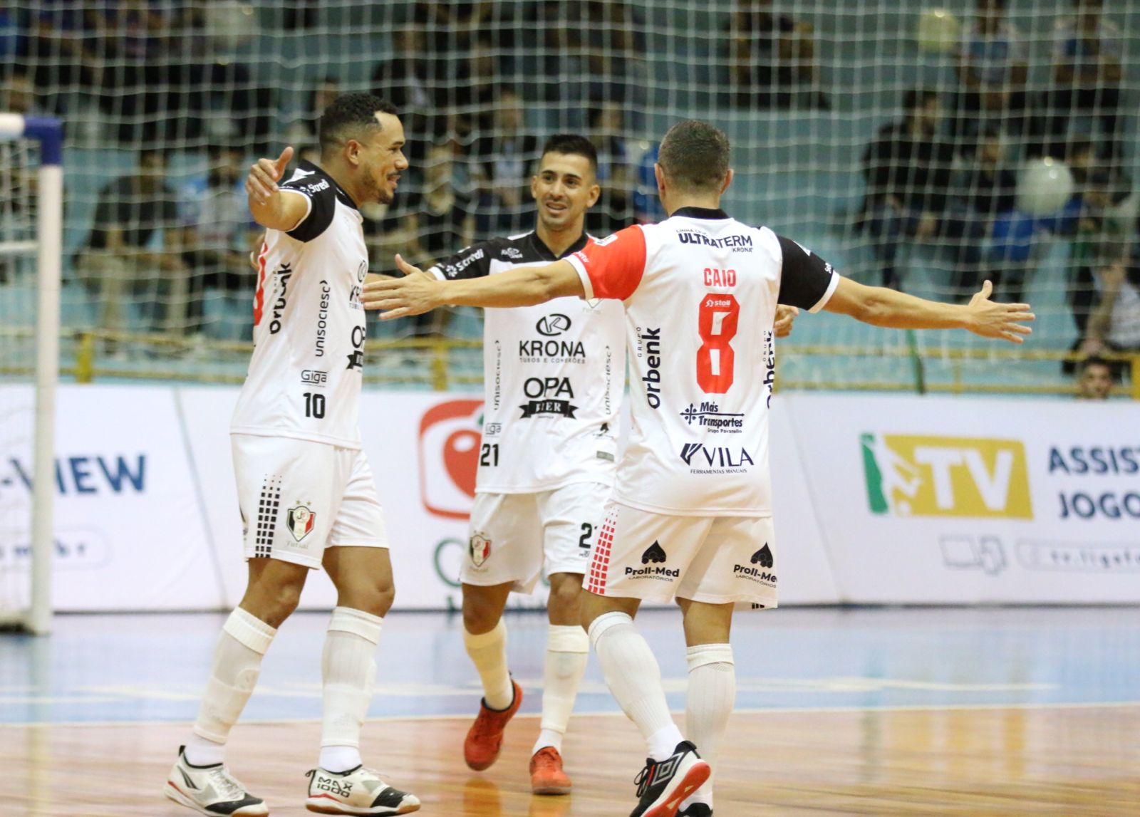 Em Confronto Inédito E Situações Opostas Na Tabela, JEC Futsal E ...