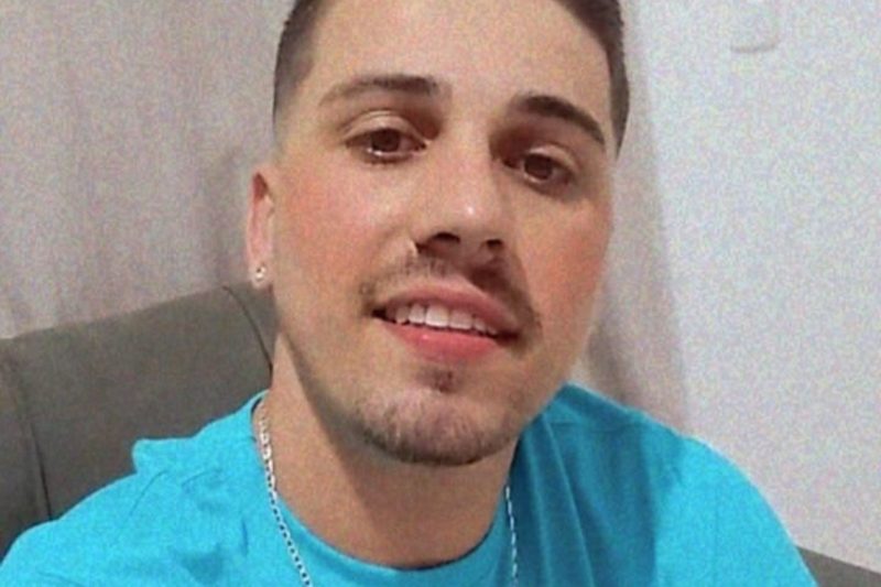 Jonathan morreu em acidente entre dois carros em Schroeder – Foto: Internet/Reprodu&ccedil;&atilde;o