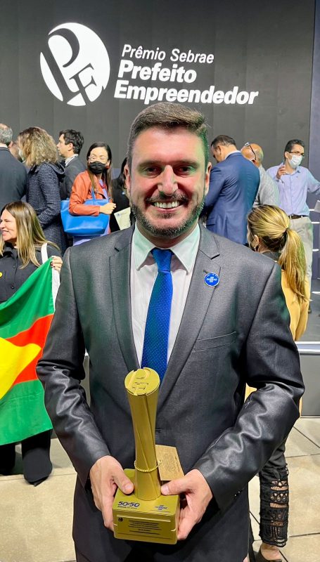 Prefeito de Rio do Sul Jos&eacute; Thom&eacute; recebe, em Bras&iacute;lia, pr&ecirc;mio do Sebrae Nacional – Foto: Divulga&ccedil;&atilde;o/ND