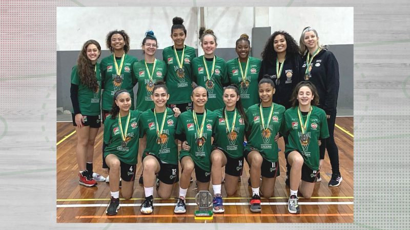 Meninas do Mampituba de Criciúma ficaram com a medalha de Prata no Sul-Brasileiro Sub-15 &#8211; Foto: divulgação FCB