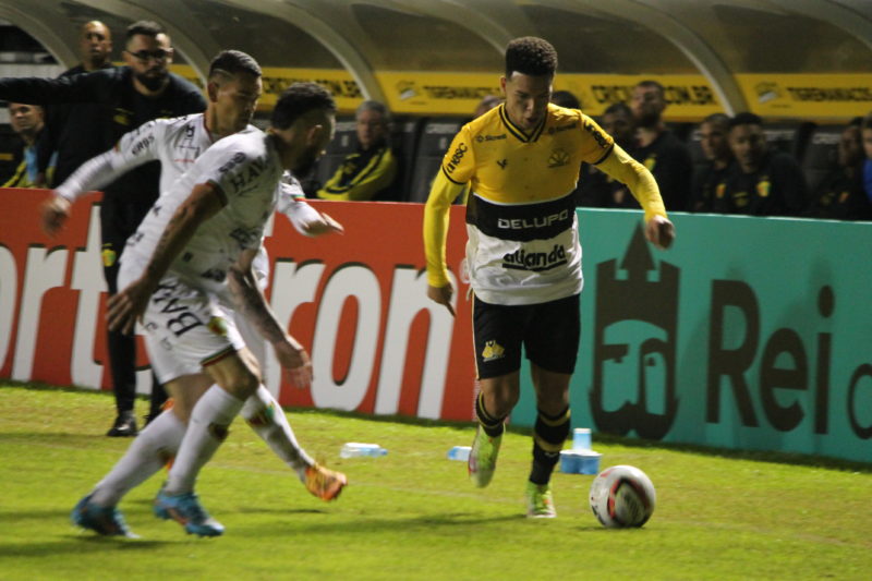 Brusque vence o Criciúma pela Série B