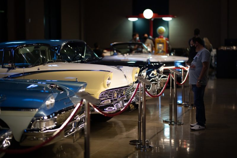Na imagem aparece os carros antigos no Museu do Automóvel, em Pomerode