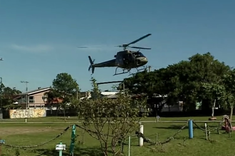 Busca por foragidos em Palho&ccedil;a deixa moradores apreensivos – Foto: Reprodu&ccedil;&atilde;o/NDTV RecordTV