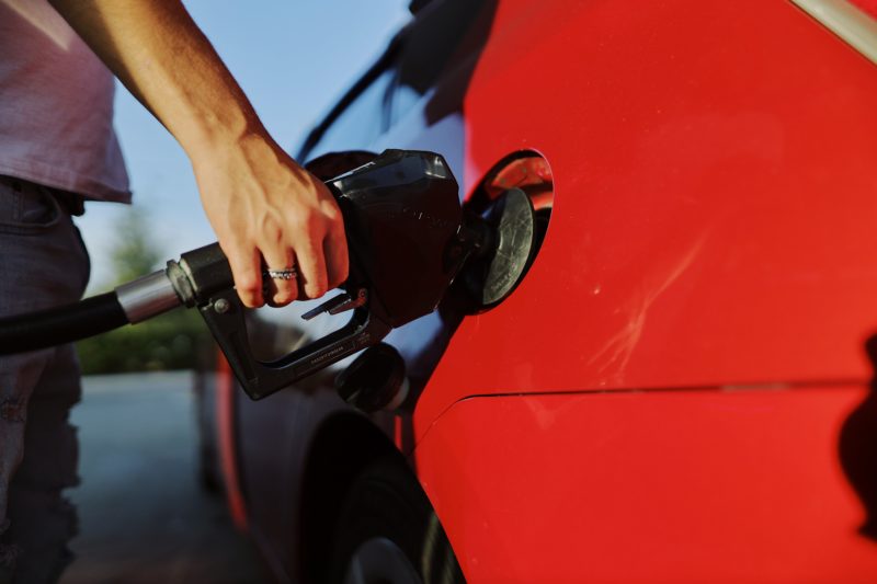 Gasoline will have a 5.3% adjustment and diesel 14.2% - Photo: Yulia Avamotiv/Pexels/Disclosure/ND