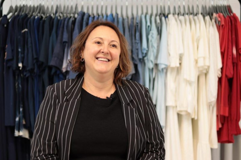 Rubia Mara Furbringer Ristow iniciou sua trajet&oacute;ria no setor t&ecirc;xtil com apenas 15 anos – Foto: Noah Silva/Divulga&ccedil;&atilde;o/ND