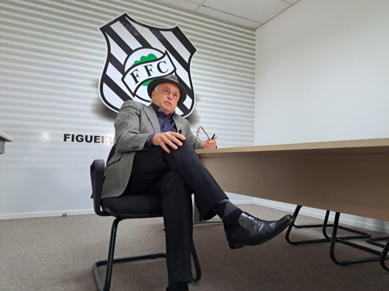 Preto no Branco: A primeira parte de um bate-papo com Paulo Prisco Para&iacute;so, hoje presidente da Figueirense FC SAF – Foto: roberto gatti