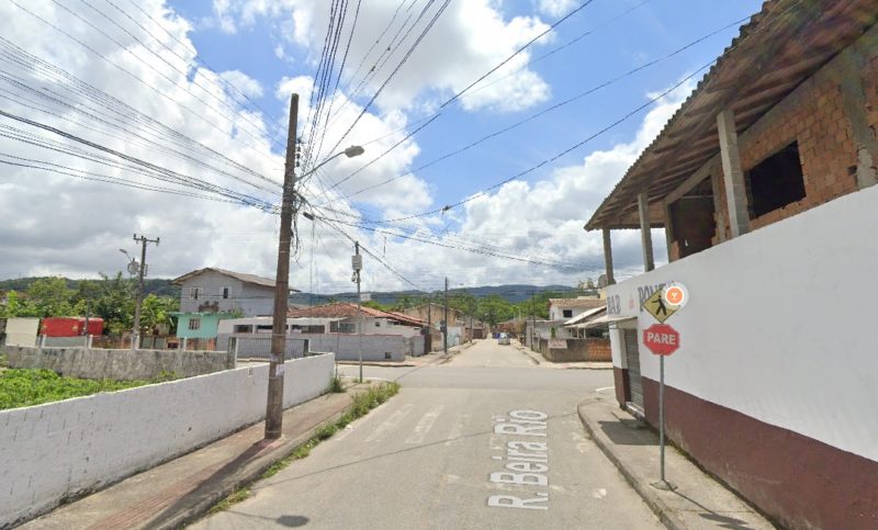Vítima foi encontrada dentro de casa na rua Beira Rio &#8211; Foto: Google Street View/Divulgação/ND