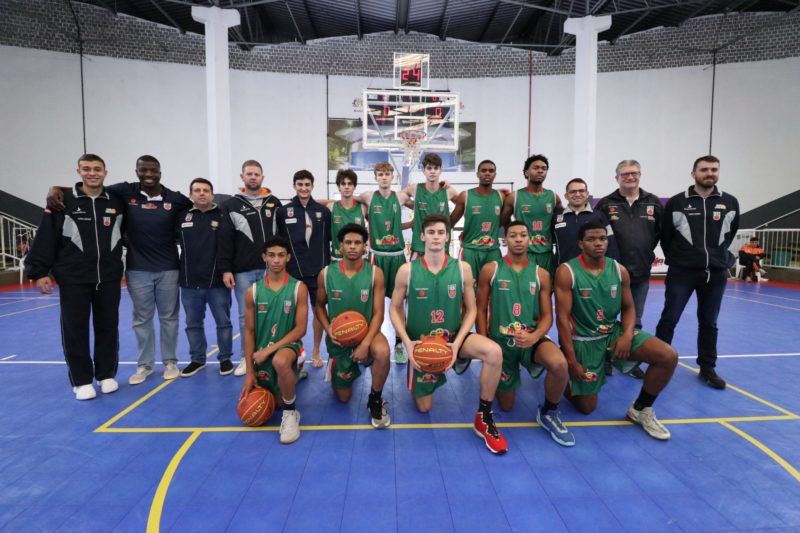 Uma equipe “A”  de Santa Catarina terminou na quarta posição no Campeonato Brasileiro de Seleções Sub-18 Masculino –  Foto: VICTOR GUIAO/ND