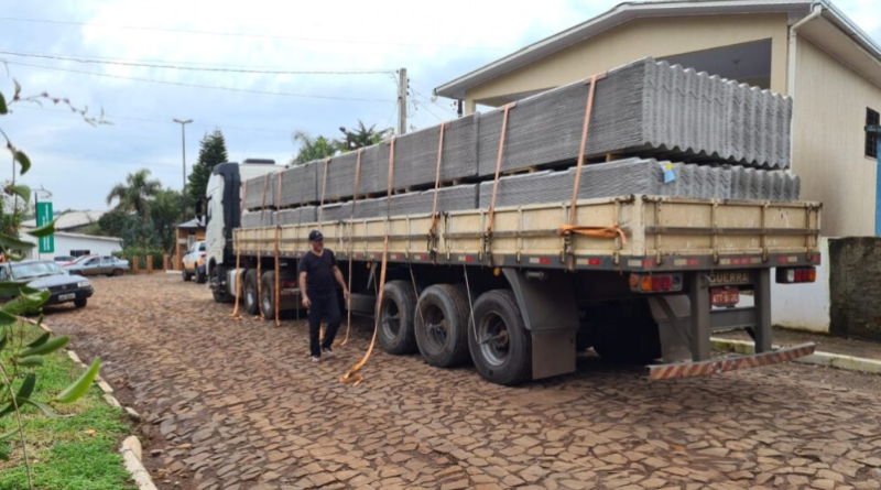 Defesa Civil atendeu nesta sexta-feira (24) os munic&iacute;pios de Chapec&oacute;, Caxambu do Sul, Rio das Antas e Sombrio – Foto: DCSC/Divulga&ccedil;&atilde;o/ND