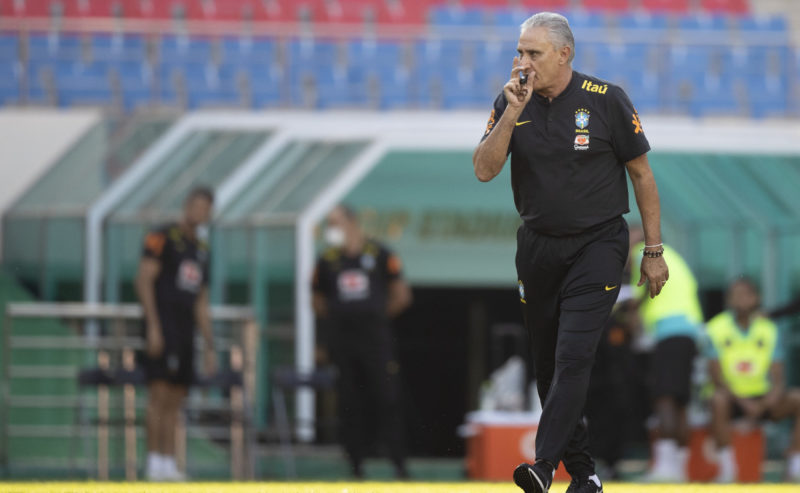 Tite ainda tem decis&otilde;es a tomar – Foto: Lucas Figueiredo/CBF