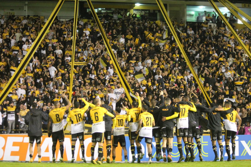 Torcida do Crici&uacute;ma fez a diferen&ccedil;a no Heriberto H&uuml;lse. – Foto: Celso da Luz – Assessoria do Crici&uacute;ma