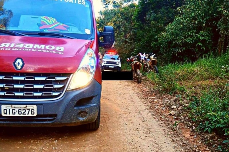 Homem morre durante trilha de motos em São João do Itaperiú