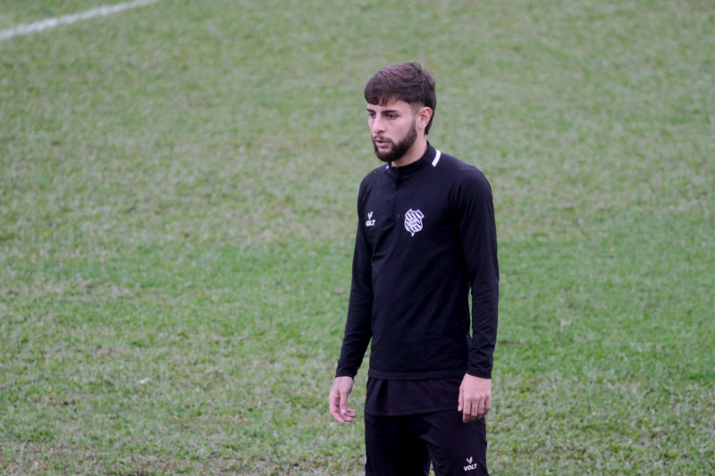 Substituto natural de Serginho, Uesley Gaúcho está suspenso