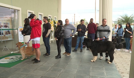 Carreata em Santa Catarina homenageia influenciador morto em acidente nos  EUA