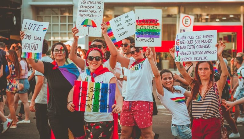 A Parada LGBTQIA+ tem como tema “Que amanhã não seja só um ontem”  — Foto: Reprodução/UNA LGBT Chapecó/ND