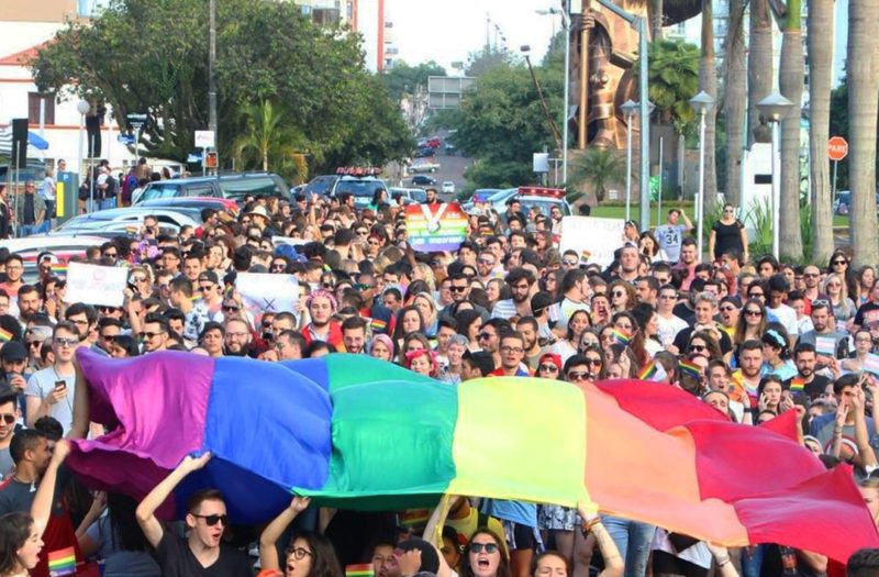 Cerca de 5 mil pessoas de 11 municípios do Oeste devem participar da caminhada. – Foto: Reprodução/UNA LGBT Chapecó/ND