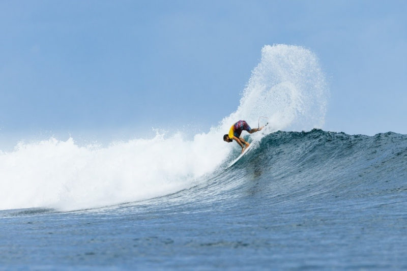 Filipe Toledo (foto) se classificou para as quartas de final, assim como – Foto: (Cr&eacute;dito:&nbsp;Matt Dunbar / WSL)