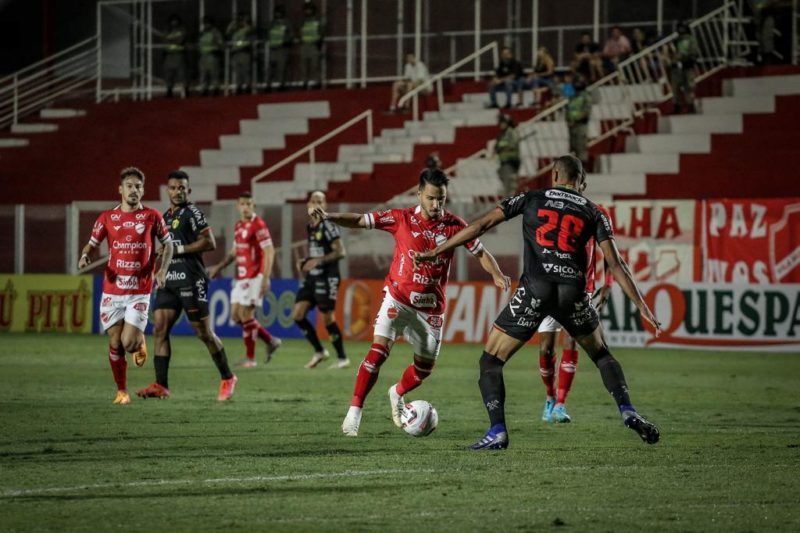 Brusque chega a nona posi&ccedil;&atilde;o com a vit&oacute;ria – Foto: Roberto Corr&ecirc;a / Vila Nova F.C