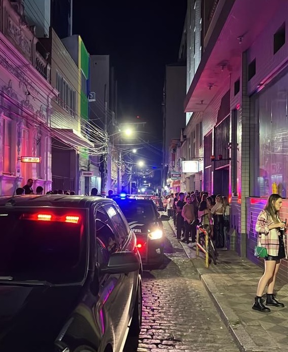 Balada no Centro de Florianópolis foi interditada