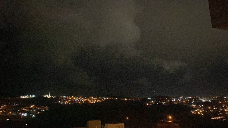 Ventos fortes foram registrados em Chapec&oacute; – Foto: Willian Ricardo/ND