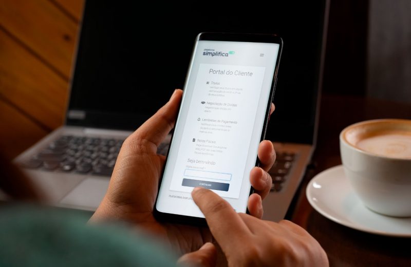 O pagamento via sistema banc&aacute;rio &eacute; registrado automaticamente e com a plataforma Simplifica+ o cliente tem acesso a esse meio de pagamento e pode emitir segunda via – Foto: Divulga&ccedil;&atilde;o