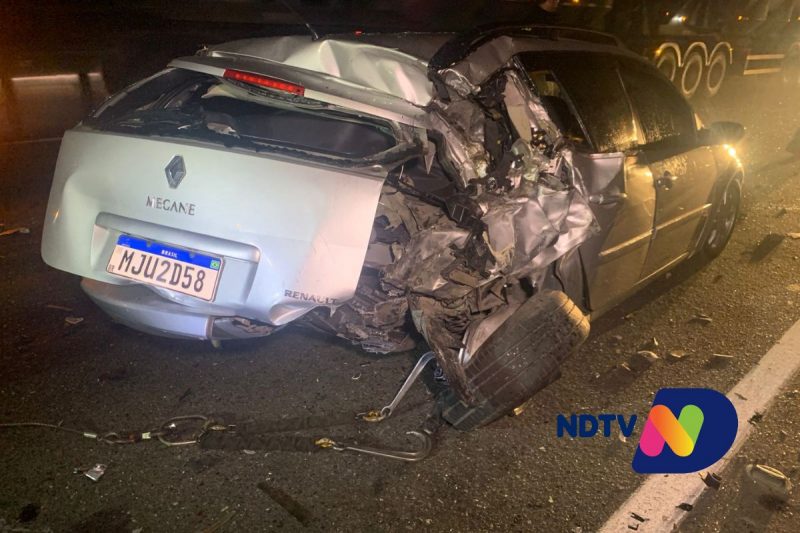 Ve&iacute;culo teve pane e acabou parando na BR-101 – Foto: Ricardo Alves/NDTV