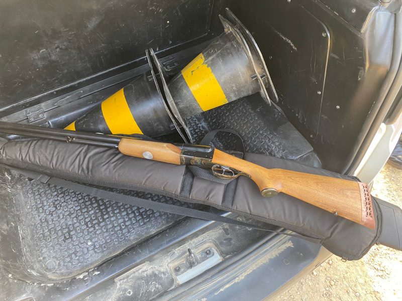 Armas foram encontradas em buscas pela PM – Foto: Pol&iacute;cia Militar/Divulga&ccedil;&atilde;o