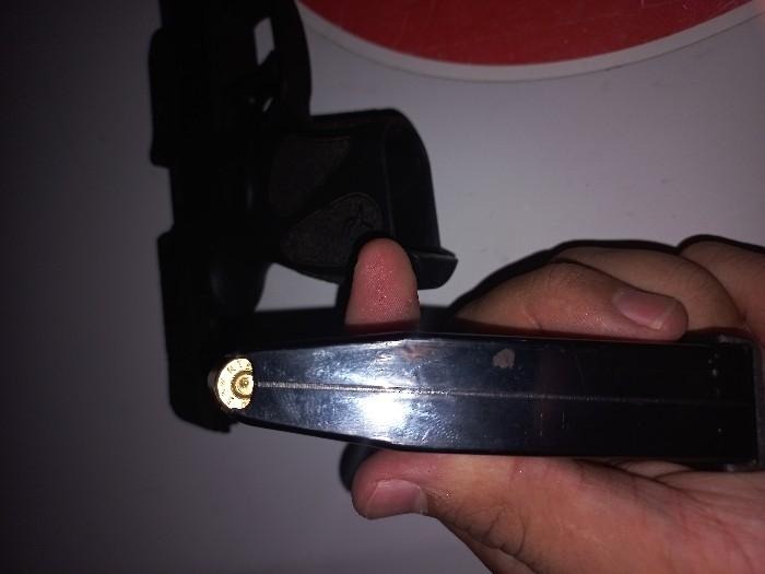 Arma realmente estava carregada, mas falhou quando ladr&atilde;o tentou disparar – Foto: Pol&iacute;cia Militar/Divulga&ccedil;&atilde;o