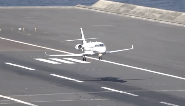Avião de CR7 atrasou operações em Mallorca &#8211; Foto: Reprodução Youtube