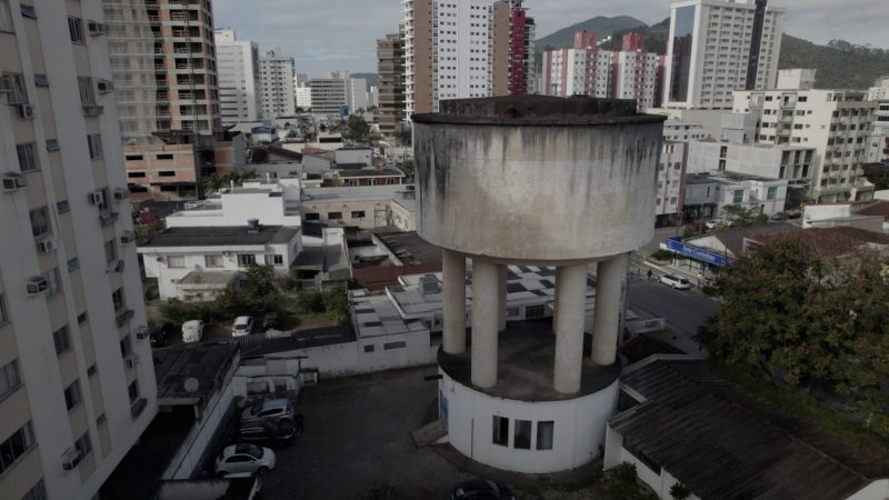 Inaugurada em 1954, estrutura chama a aten&ccedil;&atilde;o no centro da cidade – Foto: Divulga&ccedil;&atilde;o/SEMASA/ND