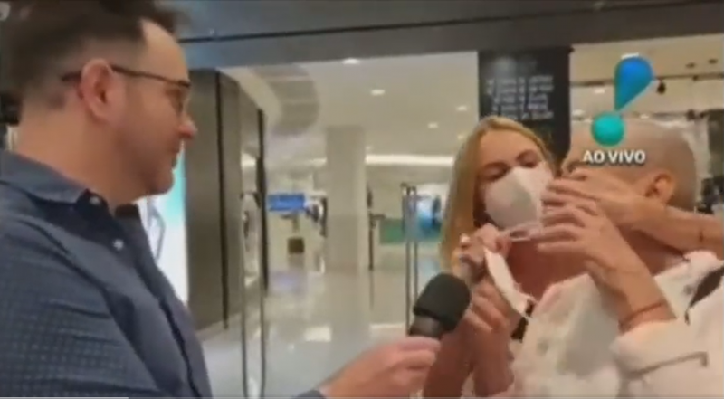 V&iacute;deo de St&ecirc;nio Garcia sendo retirado a for&ccedil;a de entrevista viraliza e internautas criticam – Foto: Reprodu&ccedil;&atilde;o V&iacute;deo/ND