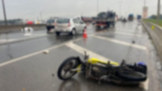 Acidente de moto com idoso termina em morte e fila de 20km na BR-101, em Itajaí