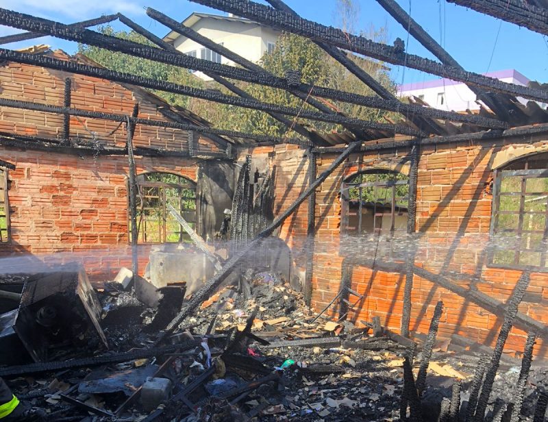 Inc&ecirc;ndio ocorreu na manh&atilde; desta ter&ccedil;a-feira (19).