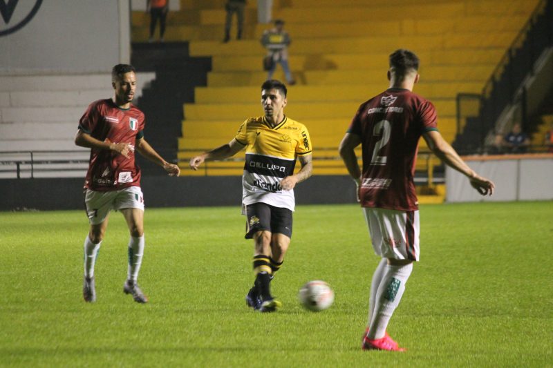 Crici&uacute;ma venceu o Blumenau na S&eacute;rie B de Santa Catarina – Foto: Celso da Luz/Crici&uacute;ma E.C