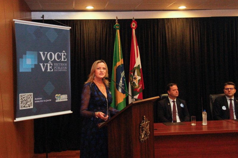 Denise Goulart Schlickmann disse que, al&eacute;m da fiscaliza&ccedil;&atilde;o, TRE-SC quer receber mais den&uacute;ncias da popula&ccedil;&atilde;o, caso percebam irregularidades – Foto: Leo Munhoz/ND