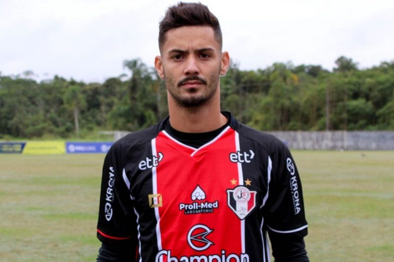 Nelsinho chegou e j&aacute; treinou com o elenco na manh&atilde; desta segunda-feira (18) – Foto: Thiago Borges/JEC/Divulga&ccedil;&atilde;o/ND